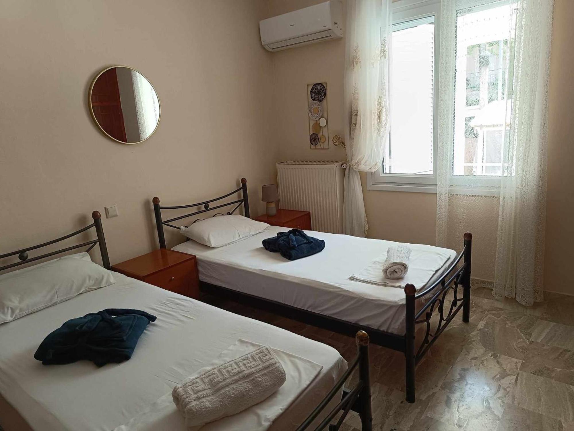 Angela Hilltop Apt 1 Argassi Extérieur photo